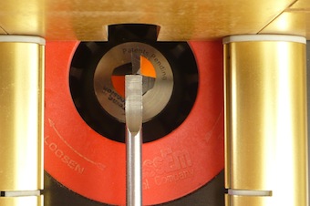How to use the 2-Axis Depth Gauge : positioning a V-groove